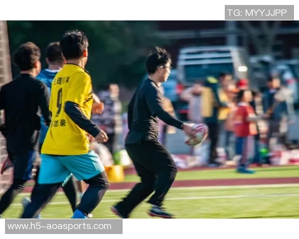 激情四溢的精彩足球赛展现团队协作与个人魅力的完美结合